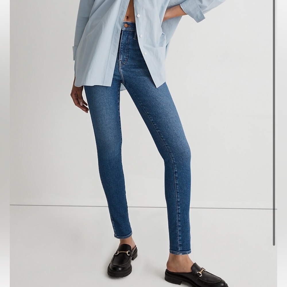 Madewell l0” HIGH-RISE SKINNY JEANS, EARDLEY WASH. Size 31P, worn. Super comfy